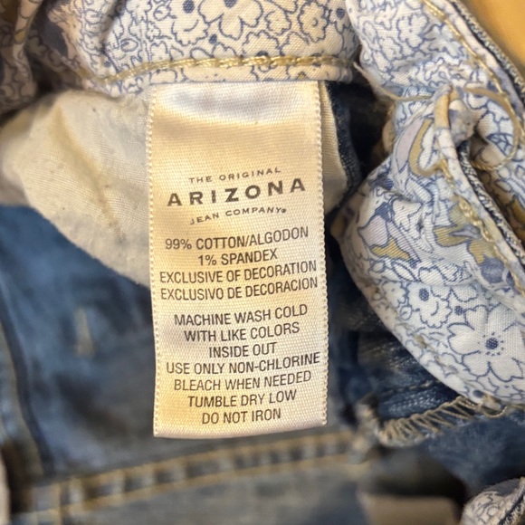 Arizona Jean Company Women's Dark Blue Jean Shorts - Picture 5 of 7